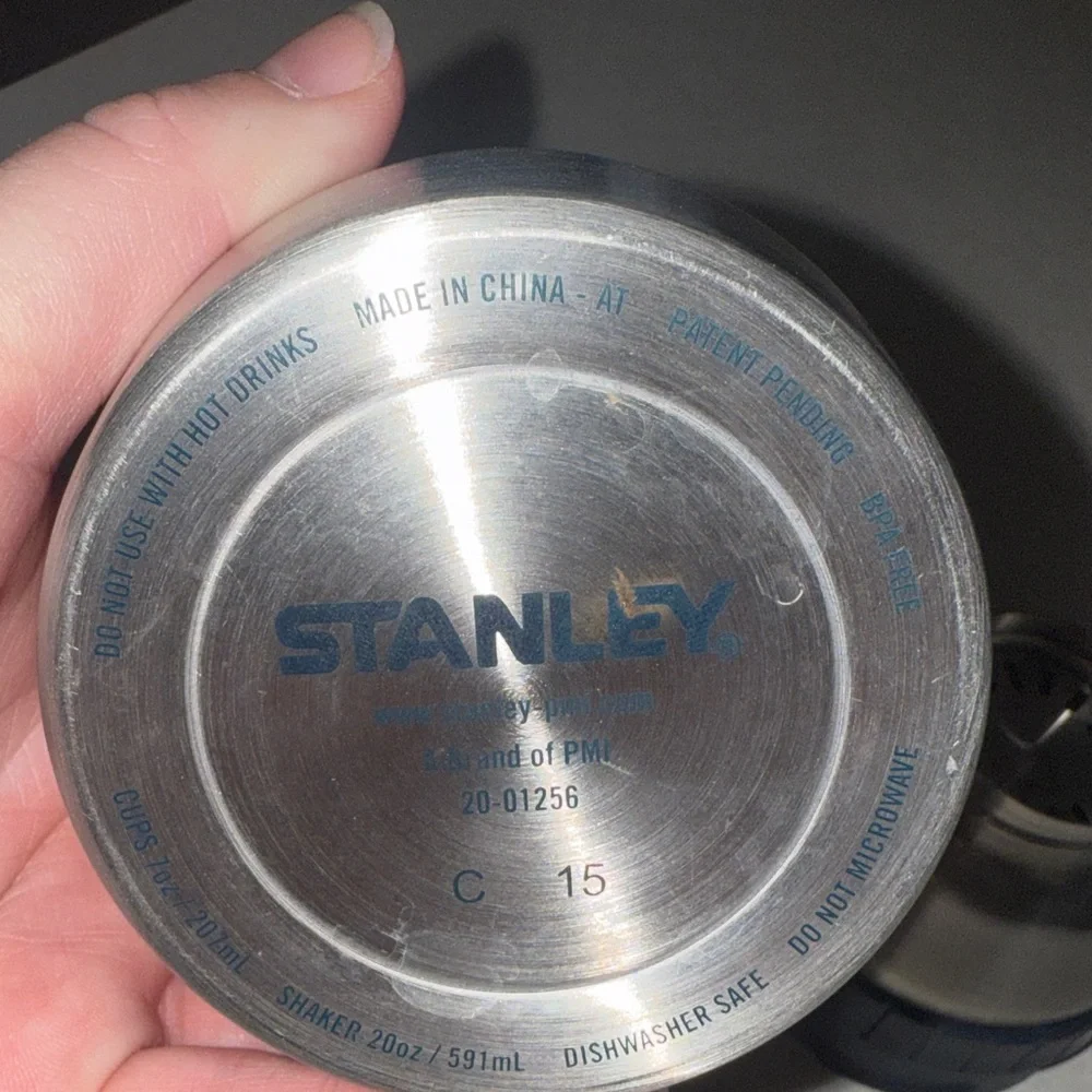 Stanley Happy Hour Cocktail Shaker - Picture 4 of 5